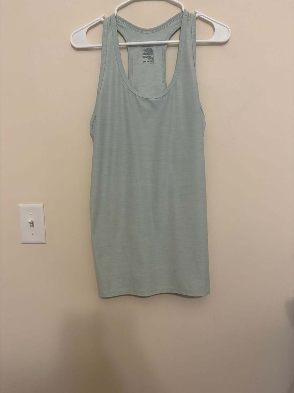 The North Face Women's FlashDry Racerback Tank Top XL Light Green